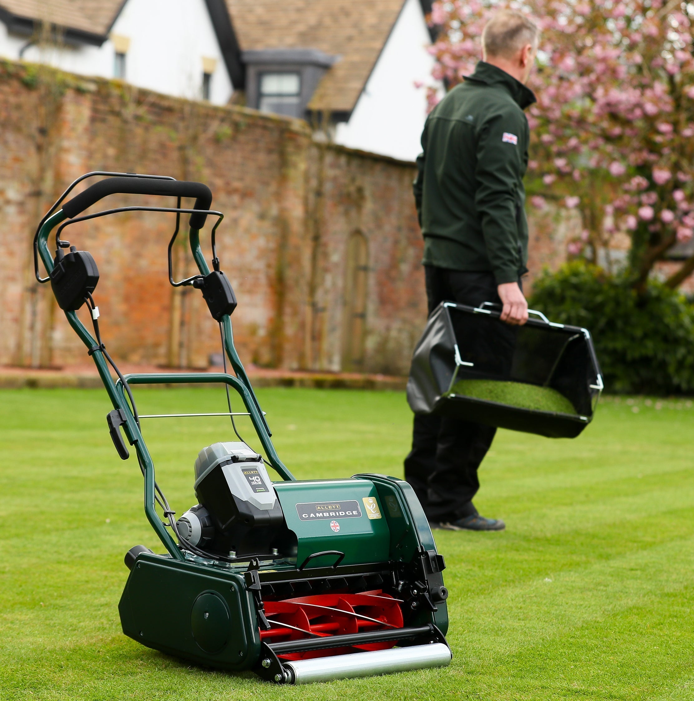 What are the differences between the Allett Cambridge 43 and Allett Stirling 43 Cylinder Lawn Mowers
