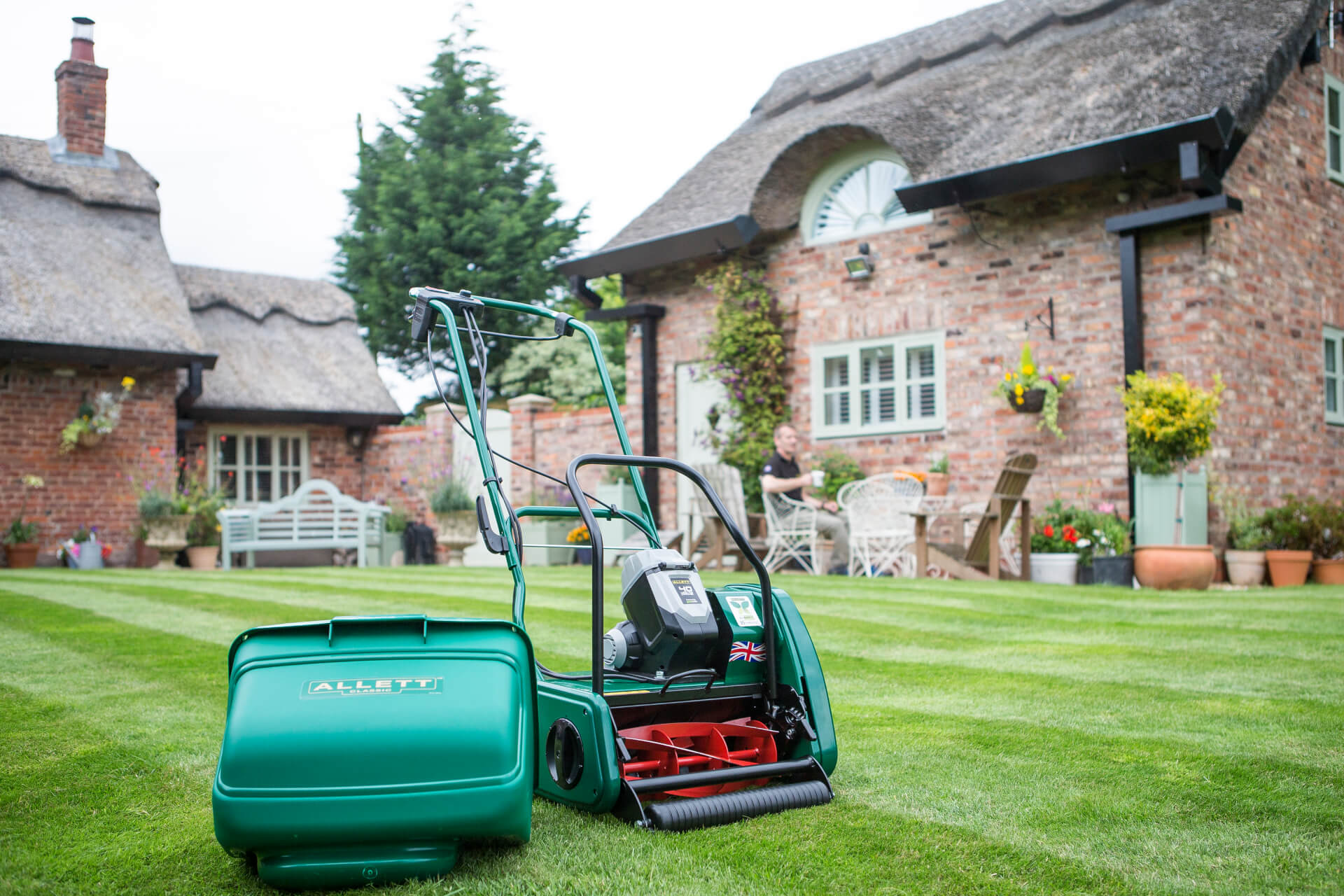 Liberty 43 best sale cordless mower