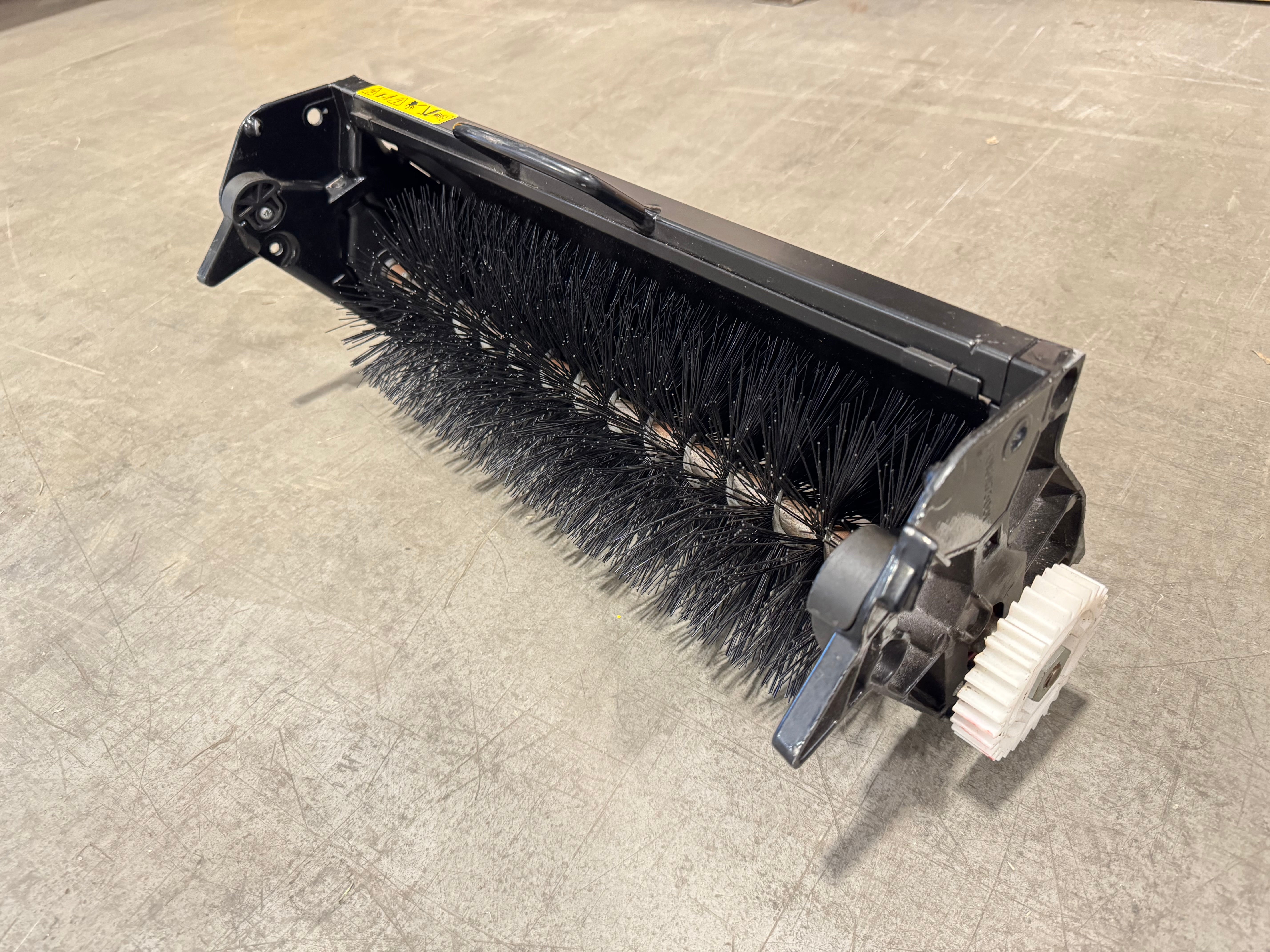 EX DEMO Lawn Brush Cartridge QC17LB 1600293