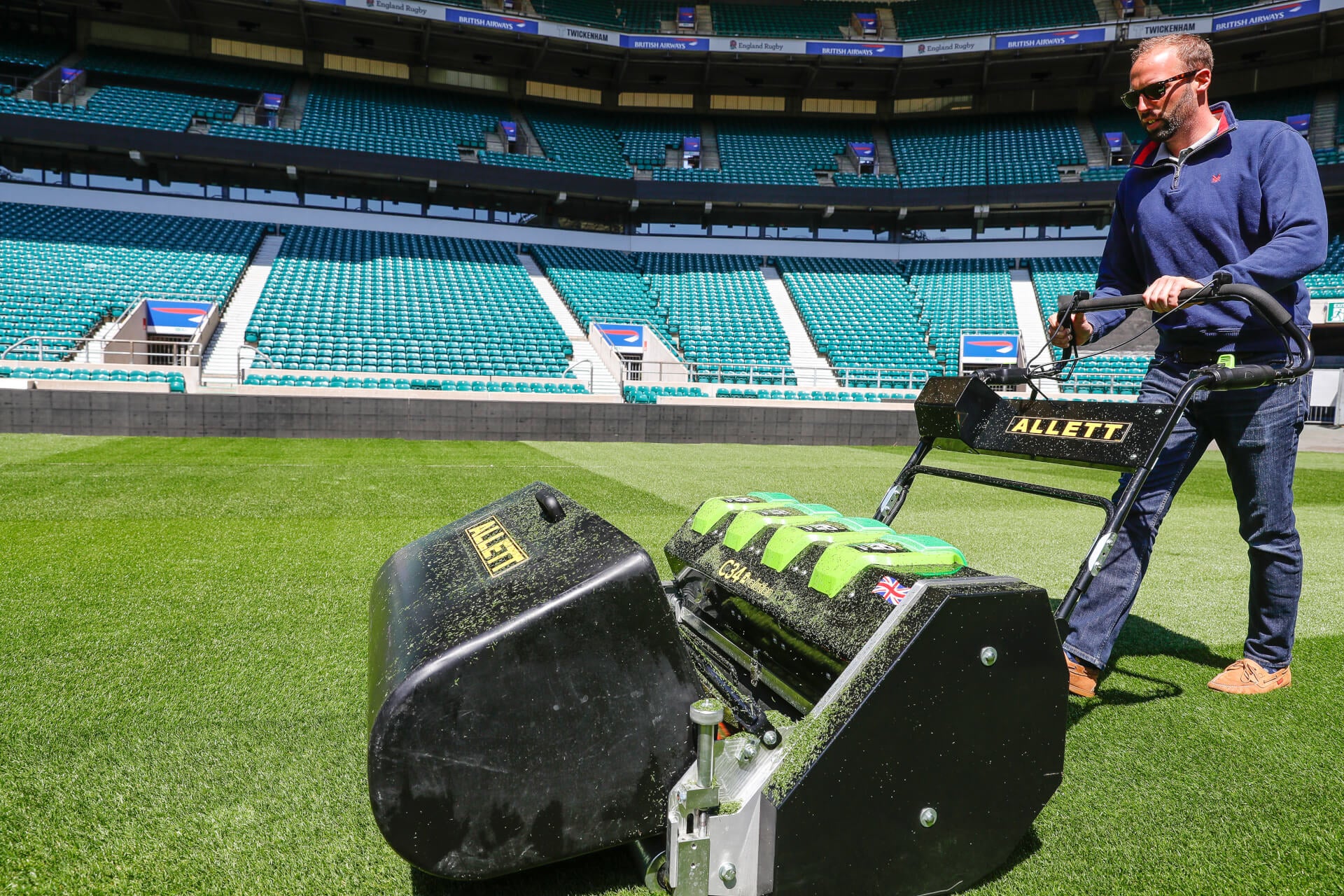 C34 Evolution Mk2 – Battery-Powered Professional Cylinder Mower with Interchangeable Turf Maintenance System