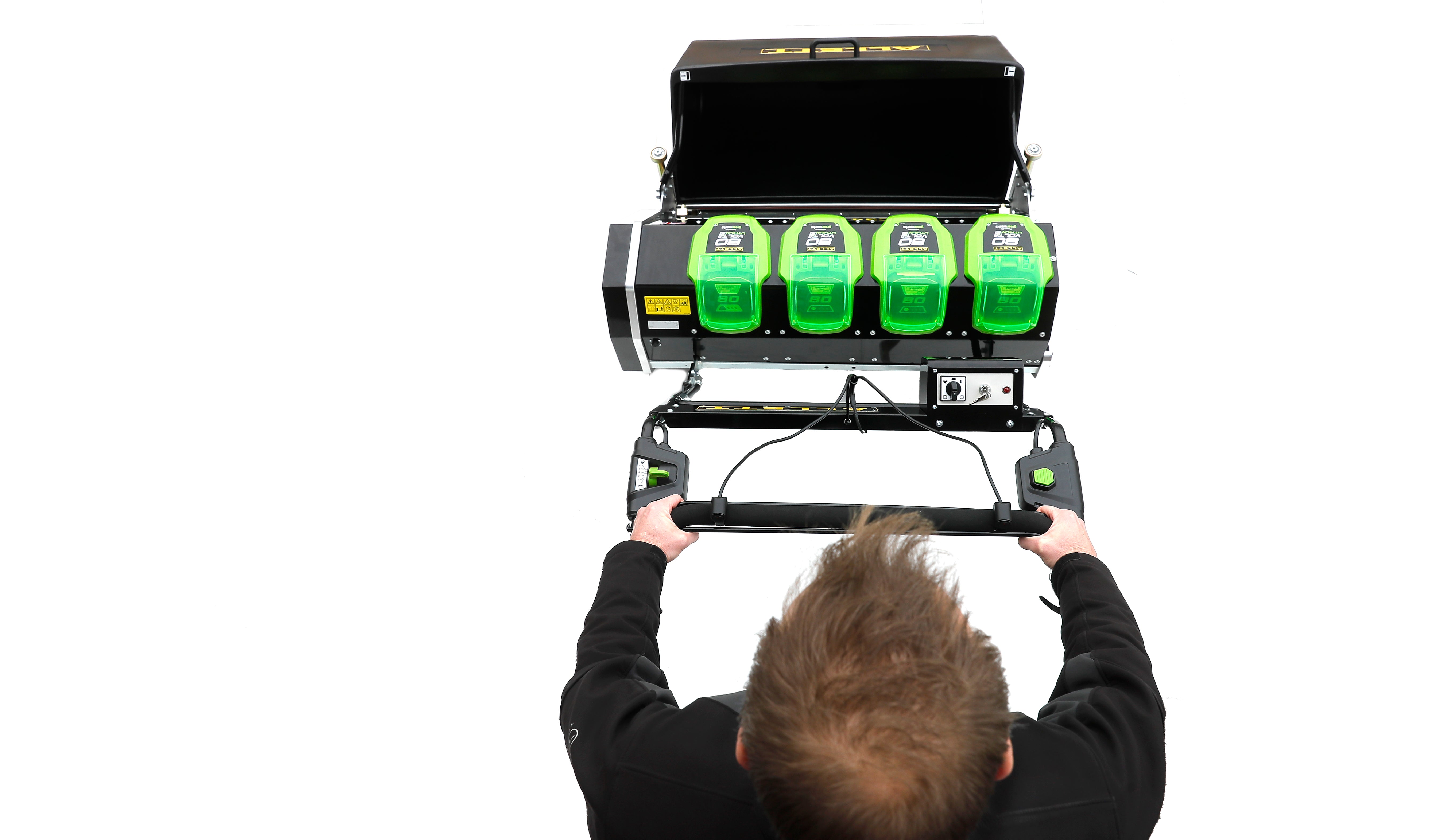 C34 Evolution Mk2 – Battery-Powered Professional Cylinder Mower with Interchangeable Turf Maintenance System